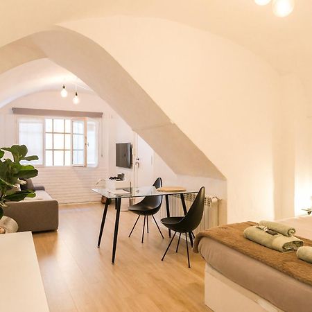 Casa Besalu Estudio En El Centro Del Pueblo Kültér fotó