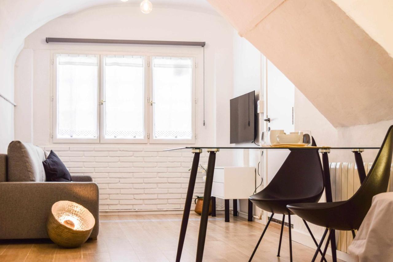 Casa Besalu Estudio En El Centro Del Pueblo Kültér fotó