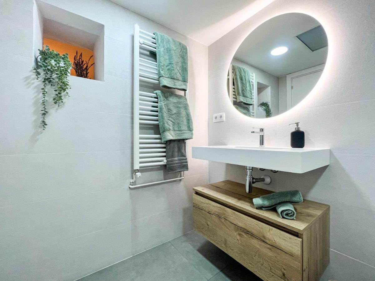 Casa Besalu Estudio En El Centro Del Pueblo Kültér fotó