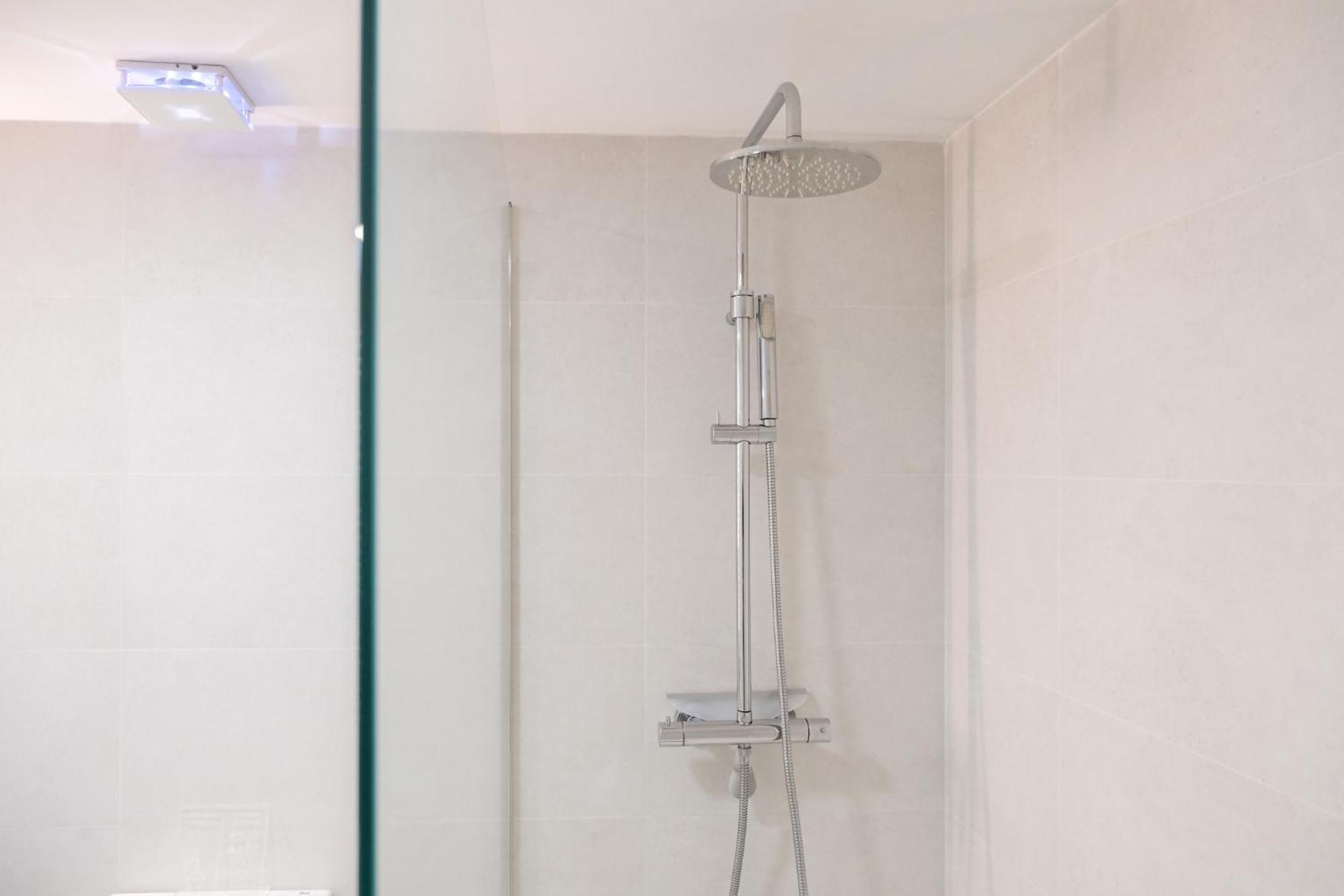 Casa Besalu Estudio En El Centro Del Pueblo Kültér fotó
